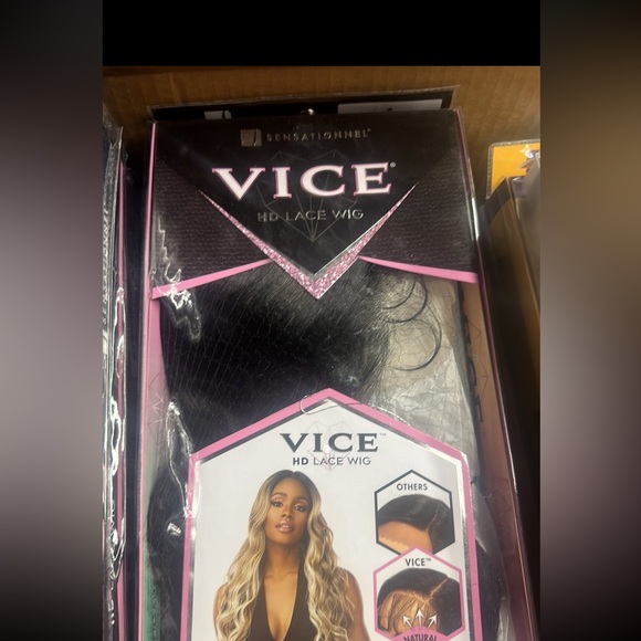 ❤️Lot of 18 NEW LACE FRONT WIGS ALL SOLD TOGETHER - Picture 4 of 10